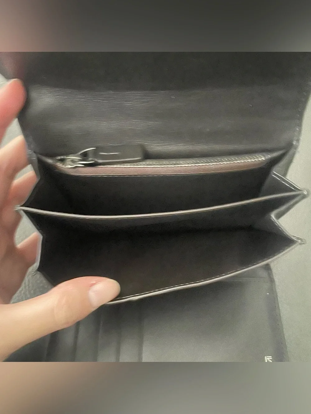 NWOT TUMI Leather Wallet